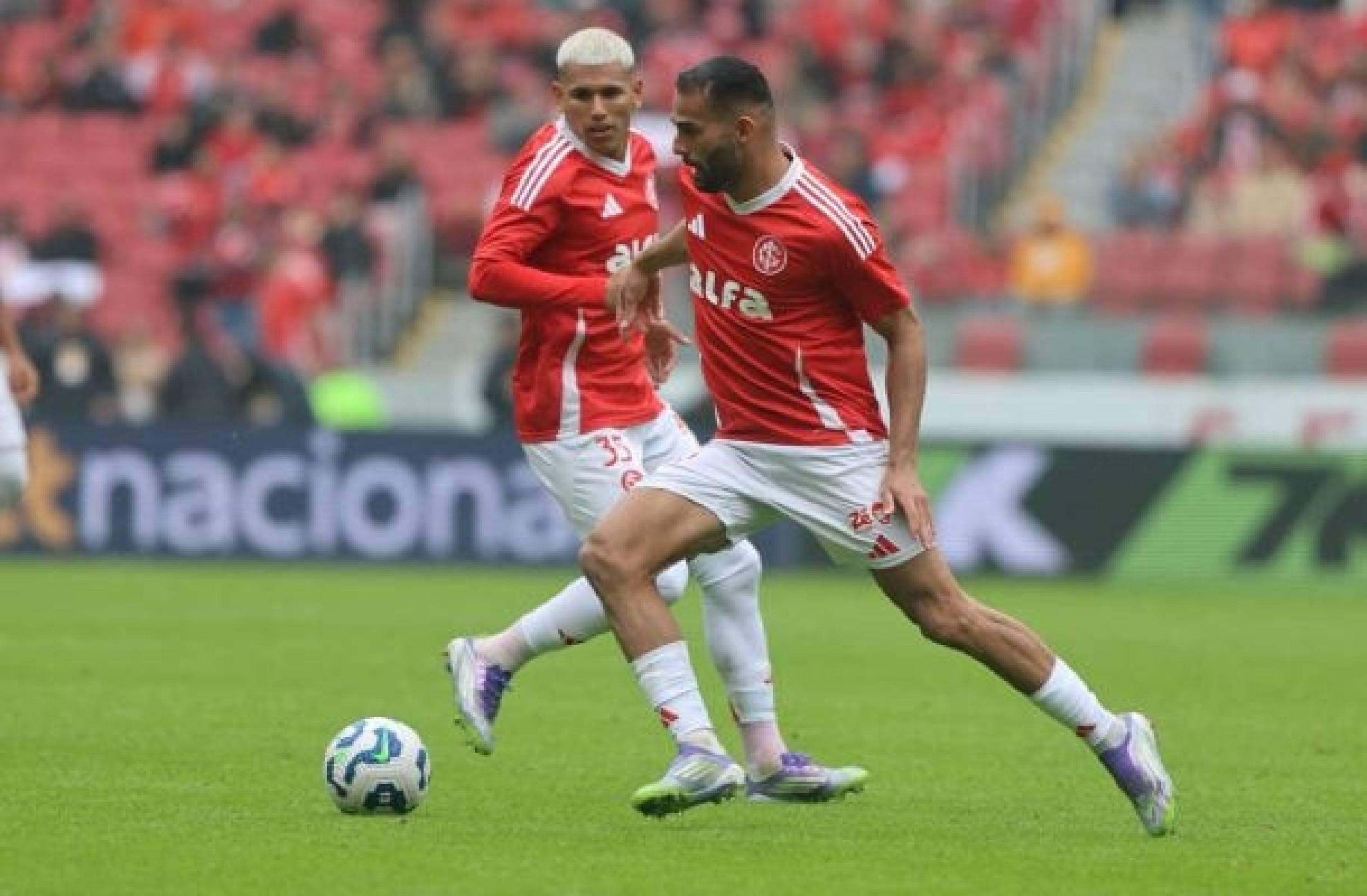 Thiago Maia reencontra Santos durante desafio de se reafirmar no Internacional