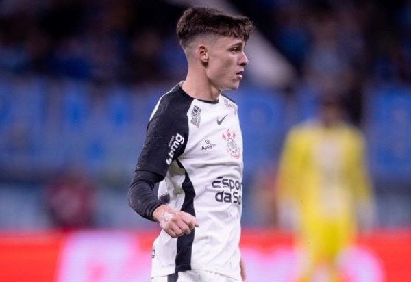 BRENO BIDON – Teve um papel eficiente ajudando a fechar o meio de campo, deixando o sistema defensivo bem coberto. Na criação, bem discreto, preferindo passes curtos e de segurança, mas sem ajudar consistentemente Garro nos lances de ataque NOTA 5,5. Foto: Rodrigo Coca/Corinthians