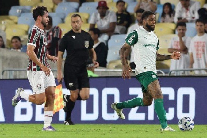 MICAEL -AtuaÃ§Ã£o muito segura ao lado de GÃ³mez. Foi soberano pelo alto, afastando o perigo em diversos cruzamentos e escanteios do Fluminense. Mostrou bom tempo de bola e concentraÃ§Ã£o. NOTA: 7,0. Cesar Greco/Palmeiras