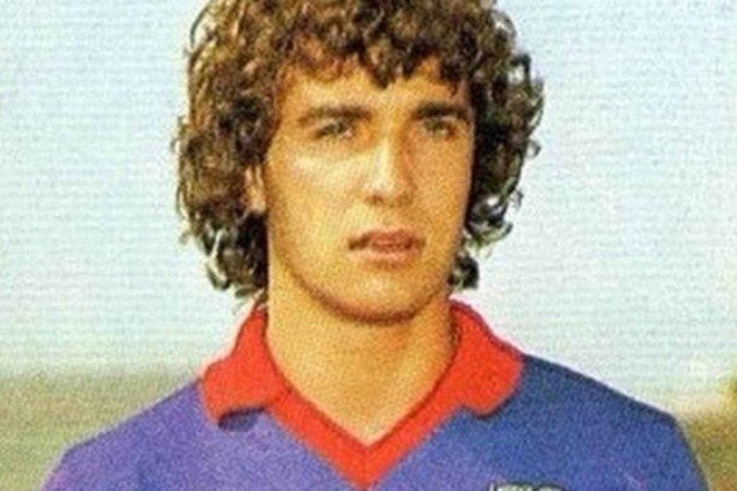 Ex-zagueiro da Fiorentina é encontrado morto dentro de casa