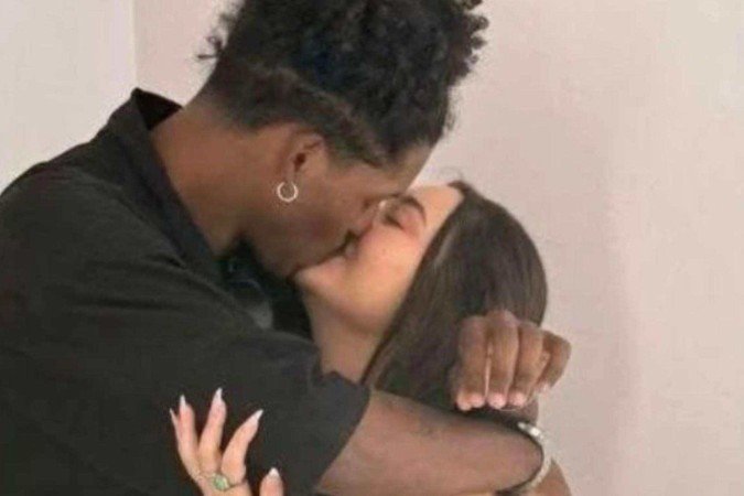 Casal comemorou aniversário junto antes de sofrer acidente - (crédito: Reprodução / redes sociais) Casal comemorou aniversário junto antes de sofrer acidente - (crédito: Reprodução / redes sociais)