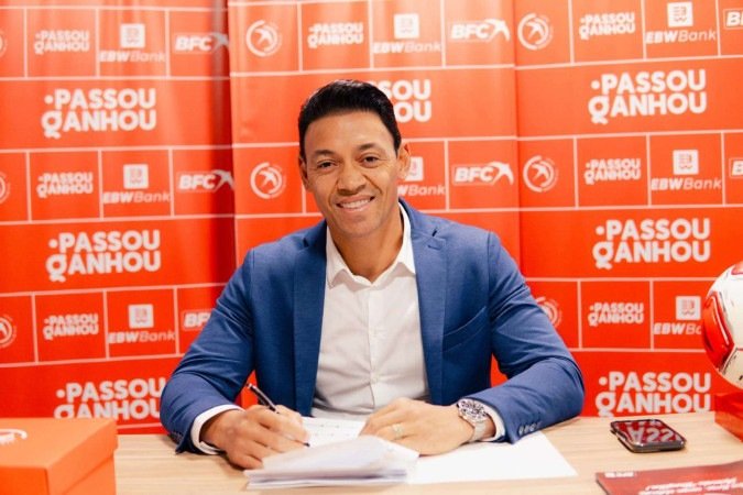 Em nova fun&ccedil;&atilde;o, Ricardo Oliveira retorna ao Bras&iacute;lia para ajudar na reestrutura&ccedil;&atilde;o do clube  -  (crédito: Divulga&ccedil;&atilde;o/Bras&iacute;lia FC)