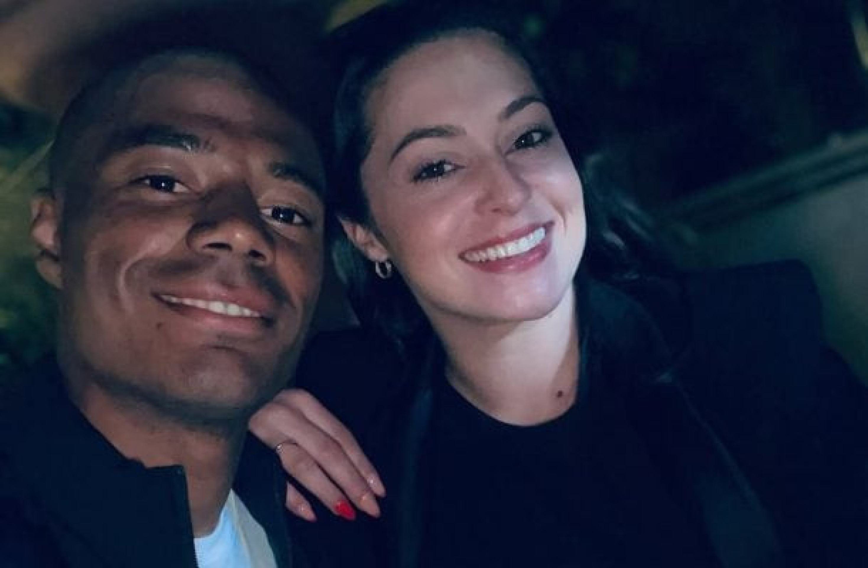 Em mensagem enigmática, esposa de De La Cruz expõe mal-estar com Flamengo