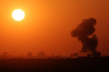 Starmer ainda pontuou que fará uma chamada de emergência com a França, Alemanha e Itália para discutir a situação - (crédito: Jack Guaez/AFP) Starmer ainda pontuou que fará uma chamada de emergência com a França, Alemanha e Itália para discutir a situação - (crédito: Jack Guaez/AFP)