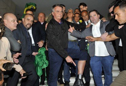Pesquisa aponta que 61% dos brasileiros não votaria em candidatos que prometem anistiar Bolsonaro -  (crédito:  Minervino Júnior/CB)