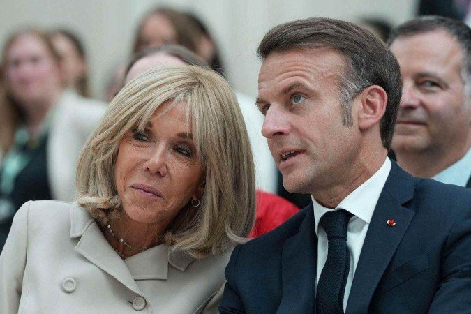 A briga de Macron com influencer Candance Owens, que espalha boato sobre esposa do presidente francês