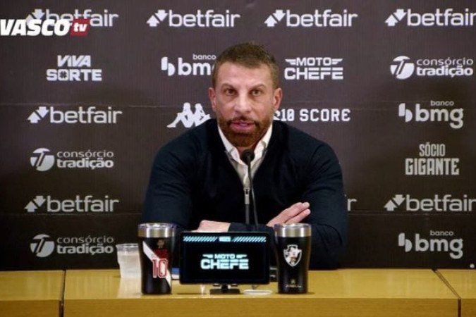 Em coletiva, Pedrinho dispara: 'Nunca prometi jogador de alto nível' -  (crédito: Foto: Reprodução / Vasco TV)