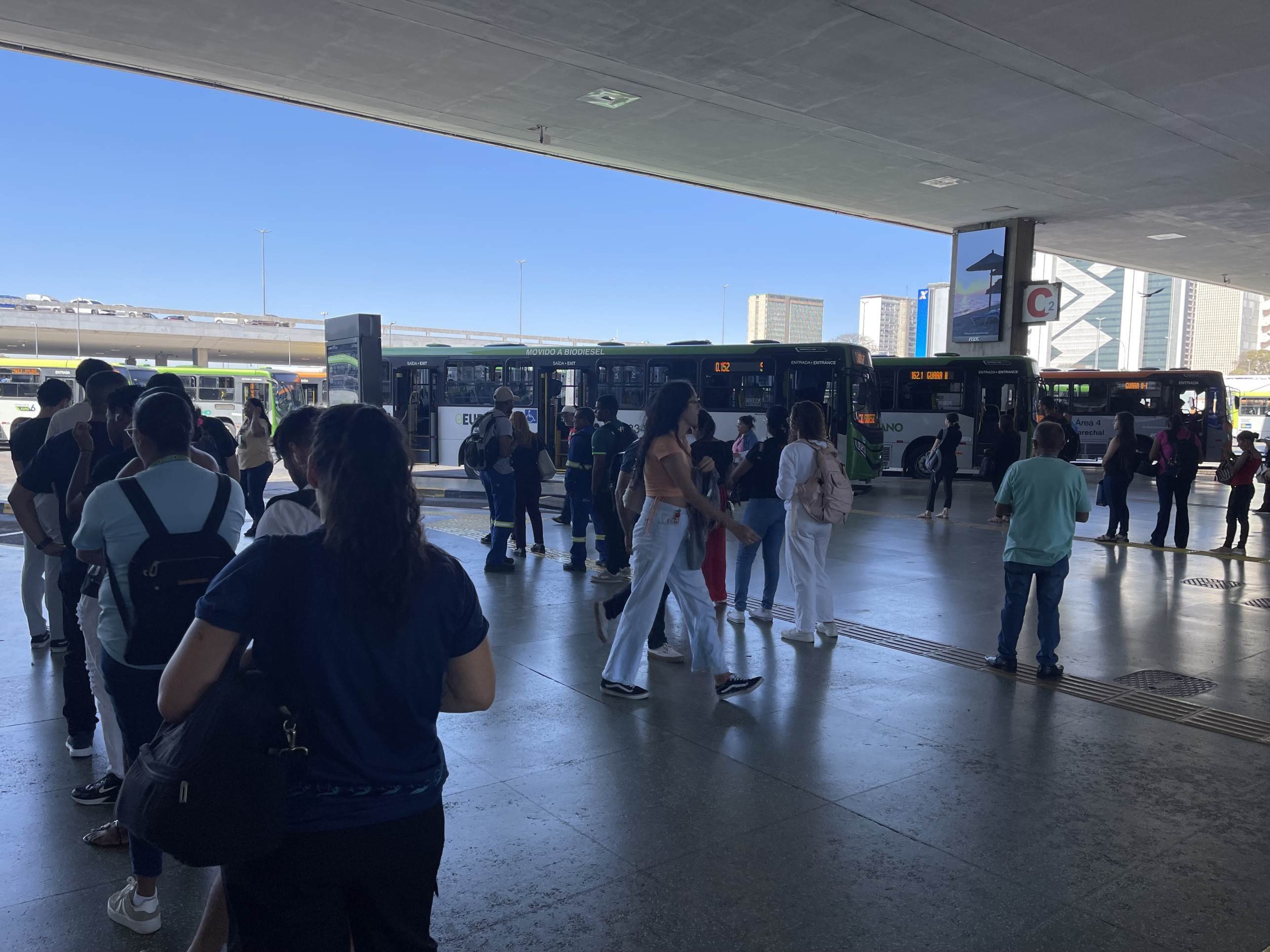 Motorista de ônibus vai parar no hospital após ser agredido por passageiro
