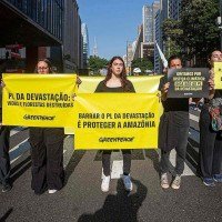 Entidades protestam e alertam para grave impacto por causa do licenciamento ambiental -  (crédito:  AFP)