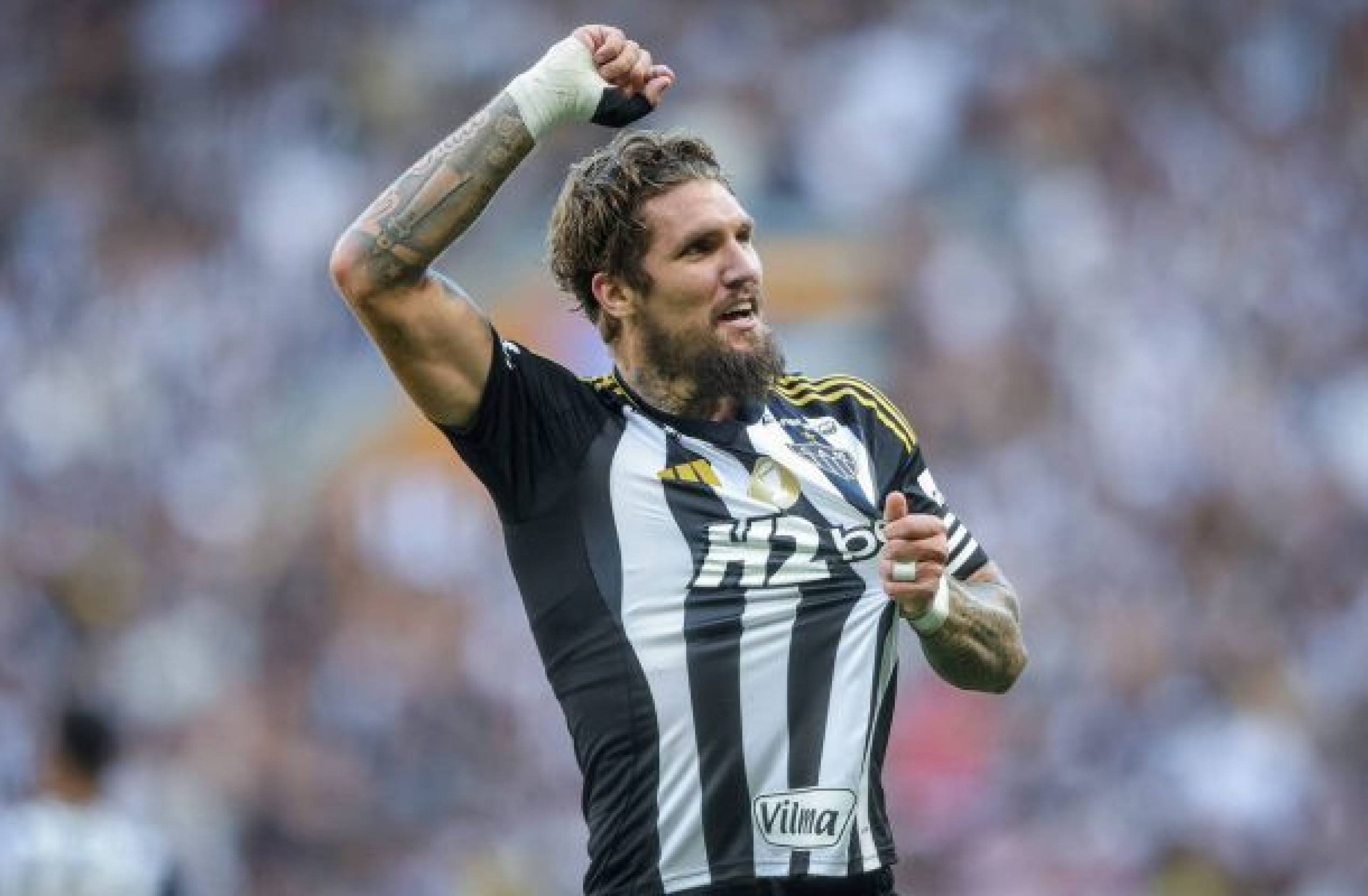 Atlético-MG estuda ampliação de contrato com Lyanco