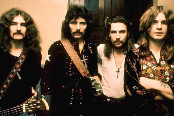 Os shows viscerais e imprevisíveis da banda faziam parte de seu apelo - (crédito: Getty Images) Os shows viscerais e imprevisíveis da banda faziam parte de seu apelo - (crédito: Getty Images)