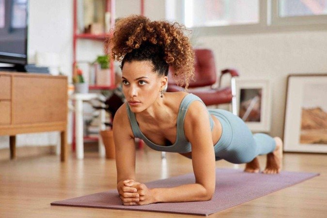 O que são exercícios de isometria - e porque são chave para aumentar força muscular