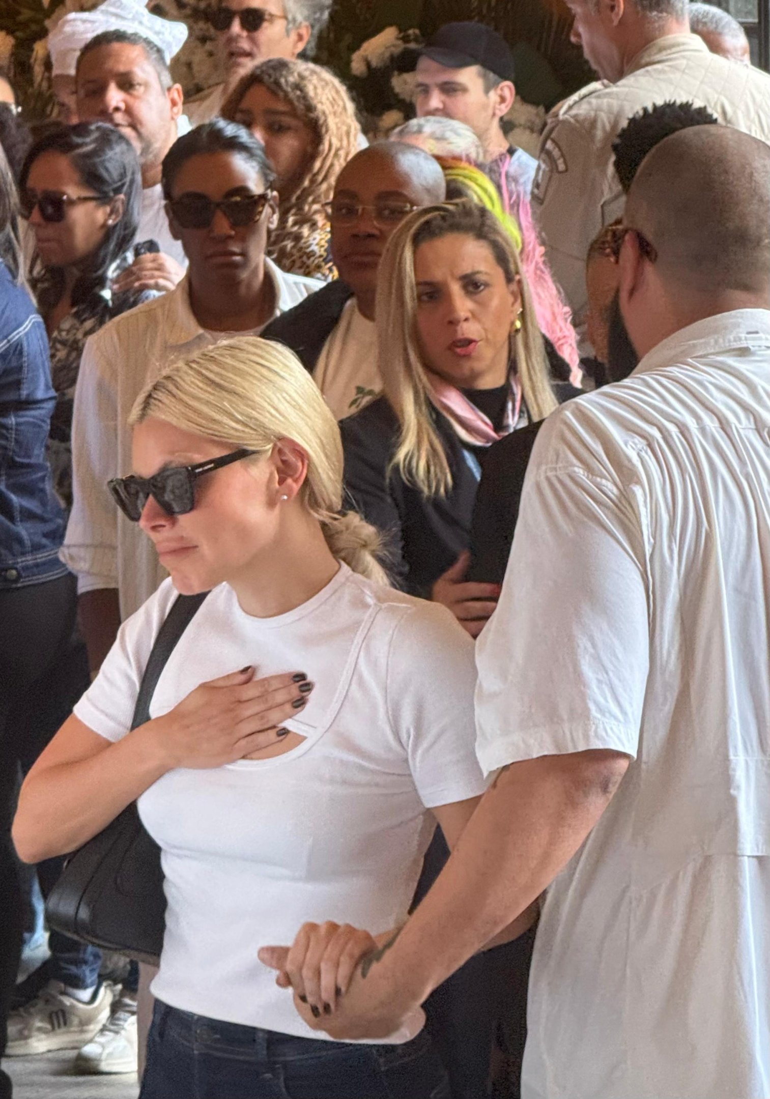 Duda Beat no velório de Preta Gil