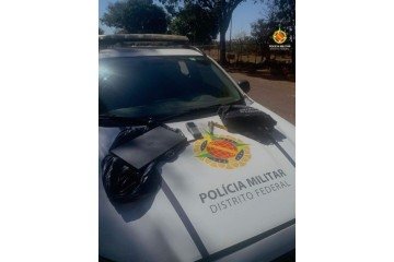 O suspeito negou o furto, alegando que encontrou os objetos do lado de fora do prédio - (crédito: Divulgação/PMDF) O suspeito negou o furto, alegando que encontrou os objetos do lado de fora do prédio - (crédito: Divulgação/PMDF)