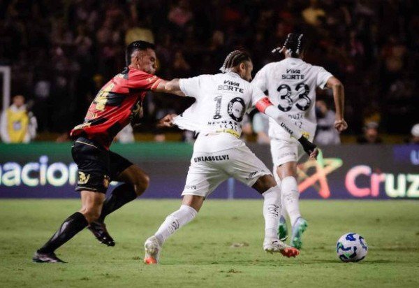 Foto: Paulo Paiva /Sport Recife