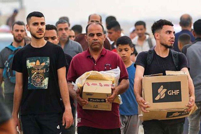 Especialistas afirmam que as caixas podem conter uma fome imediata, mas que, se mantido por um longo período, seu atual valor nutricional pode provocar uma Especialistas afirmam que as caixas podem conter uma fome imediata, mas que, se mantido por um longo período, seu atual valor nutricional pode provocar uma