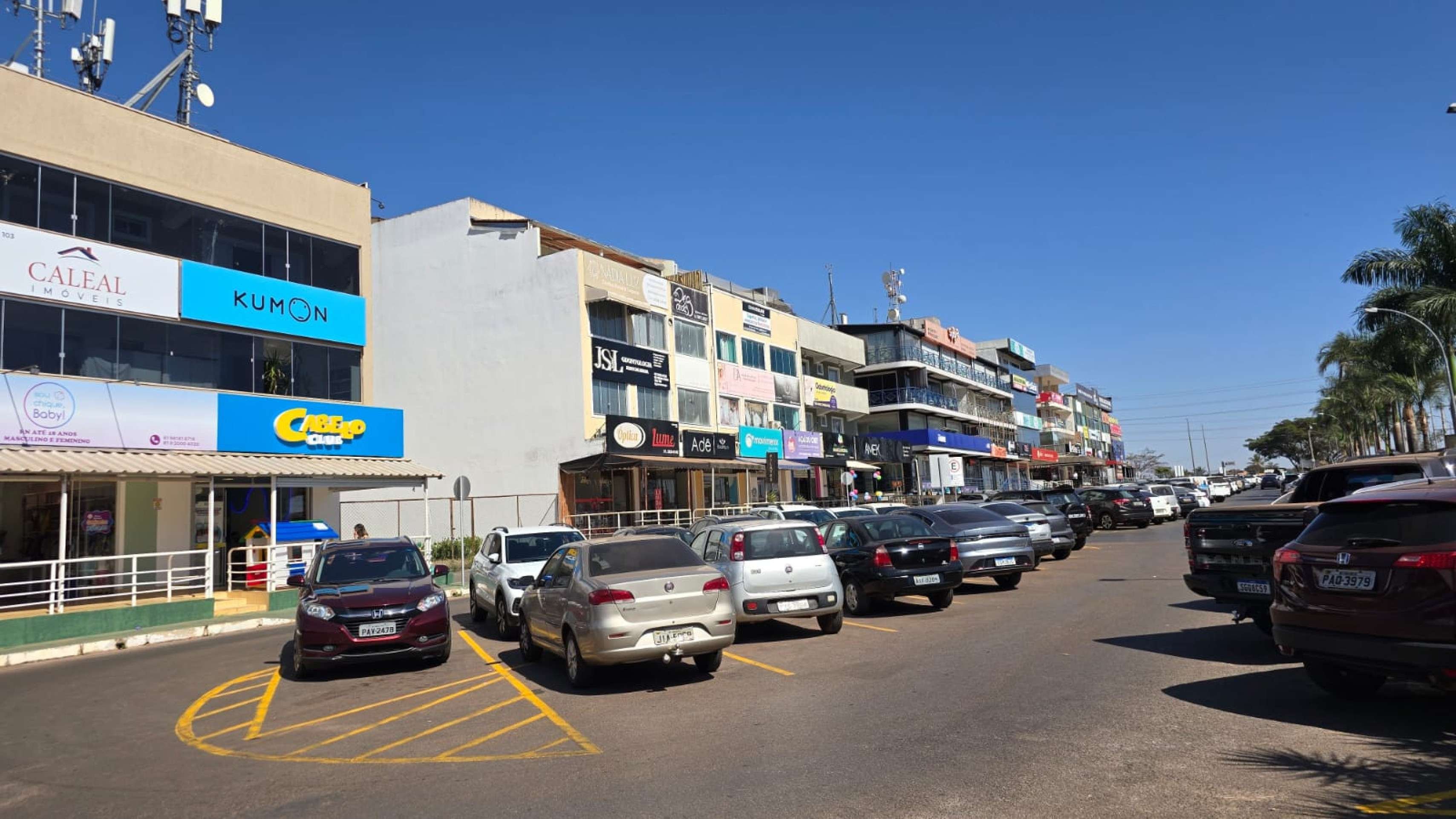 Padaria Rei do Pão, na esquina do condomínio, era ponto frequente do casal Bolsonaro, que costumava ser simpático com os funcionários e clientes