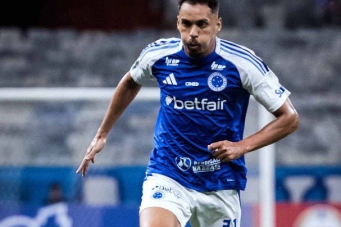 EDUARDO – Altos e baixos. Não encaixou bem o seu jogo pela direita com Fagner, e seu melhor momento, o gol que marcou, acabou anulado. Deixou a desejar. NOTA 5,0. Foto: Gustavo Aleixo/Cruzeiro