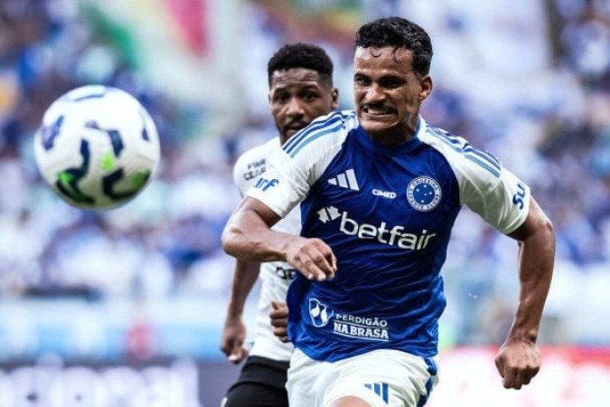 KAIKI BRUNO – Bom papel no apoio, mas com menor intensidade do que nos outros jogos. Saiu na reta final para a entrada de Bolasie. NOTA 5,5. Foto: Gustavo Aleixo/Cruzeiro