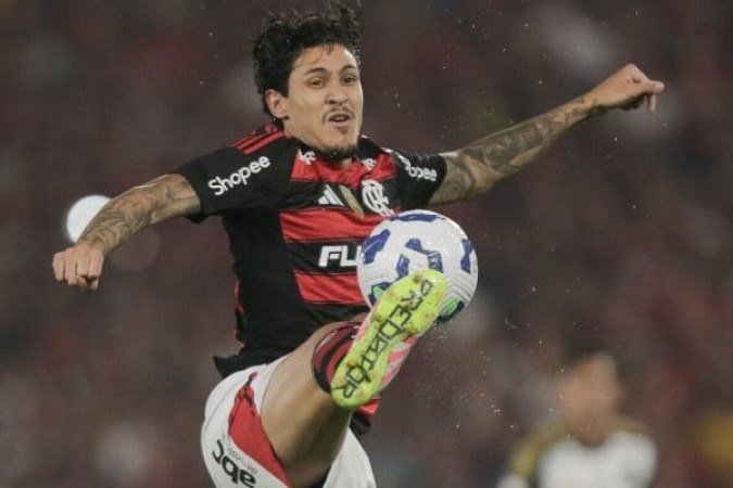 PEDRO - Prendeu os zagueiros e teve uma boa oportunidade no primeiro tempo. Na etapa final, bem marcado, apareceu pouco NOTA 5,5. Foto: Gilvan de Souza