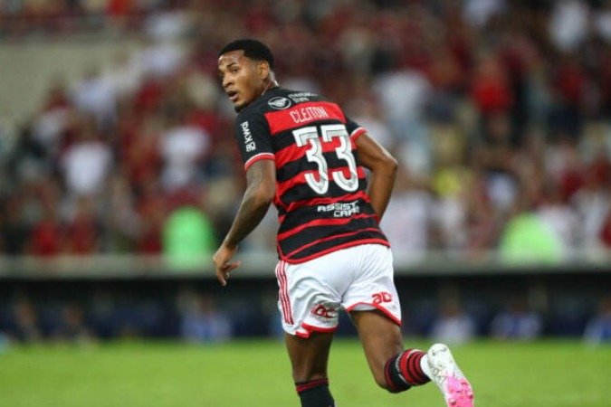 CLEITON - Entrou na reta final na vaga de Viña. Sem tempo para nada. SEM NOTA. Foto: Gilvan de Souza