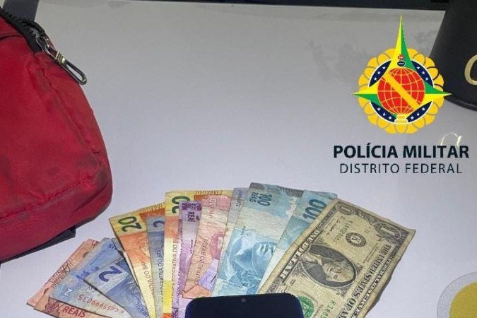 Material apreendido por policiais na Asa Norte -  (crédito: CCS PM/ Divulgação)