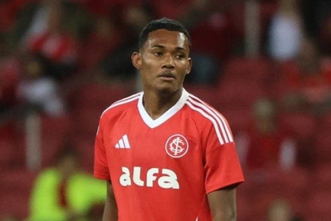 RAYKKONEN - Entrou aos 28' do segundo tempo no lugar de Wesley, ganhando minutagem  e aparecendo em alguns lances ofensivos - NOTA 5,0 - Foto: Ricardo Duarte / Internacional