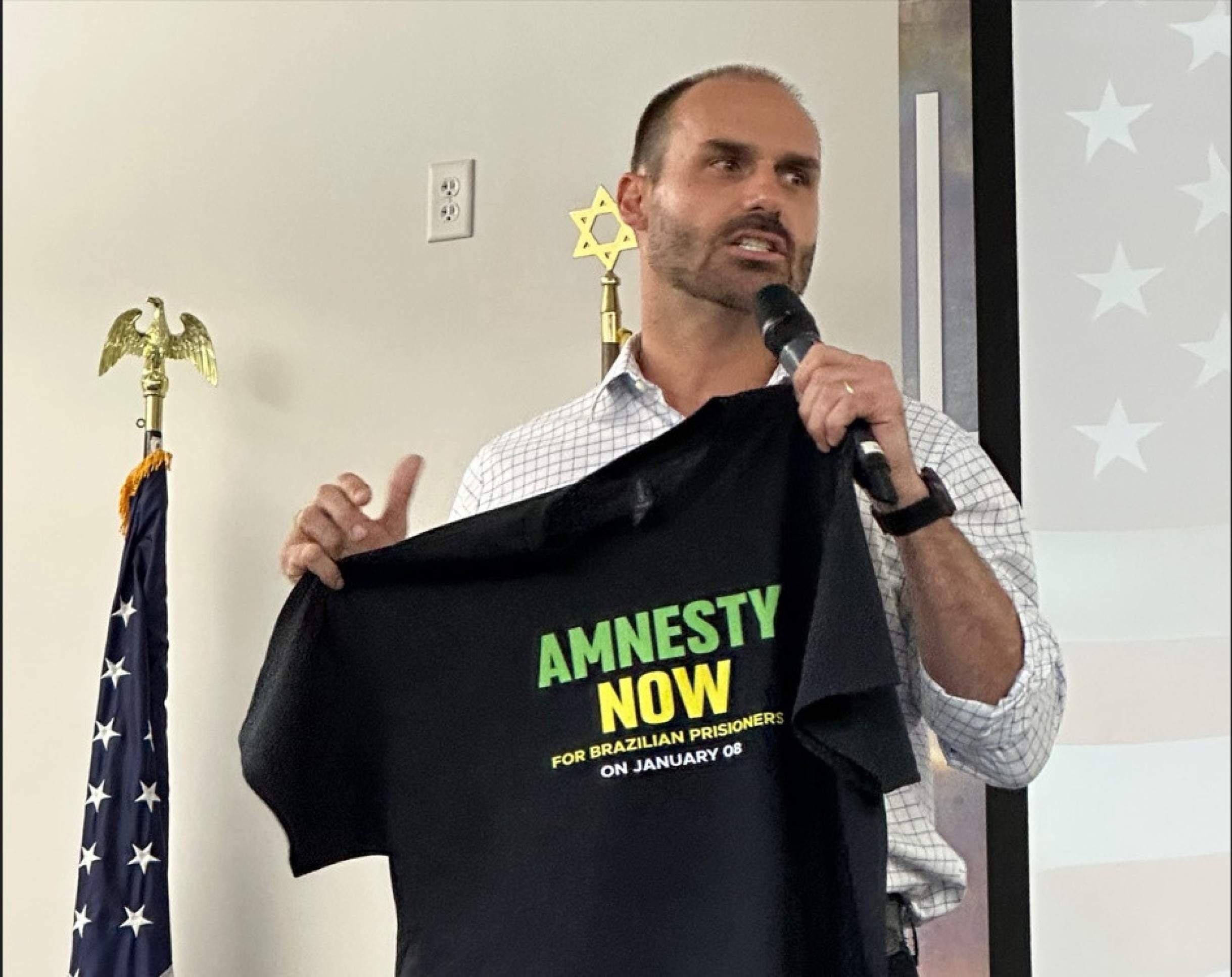 Eduardo Bolsonaro lidera ato conservador nos EUA com aliados e ataca Moraes