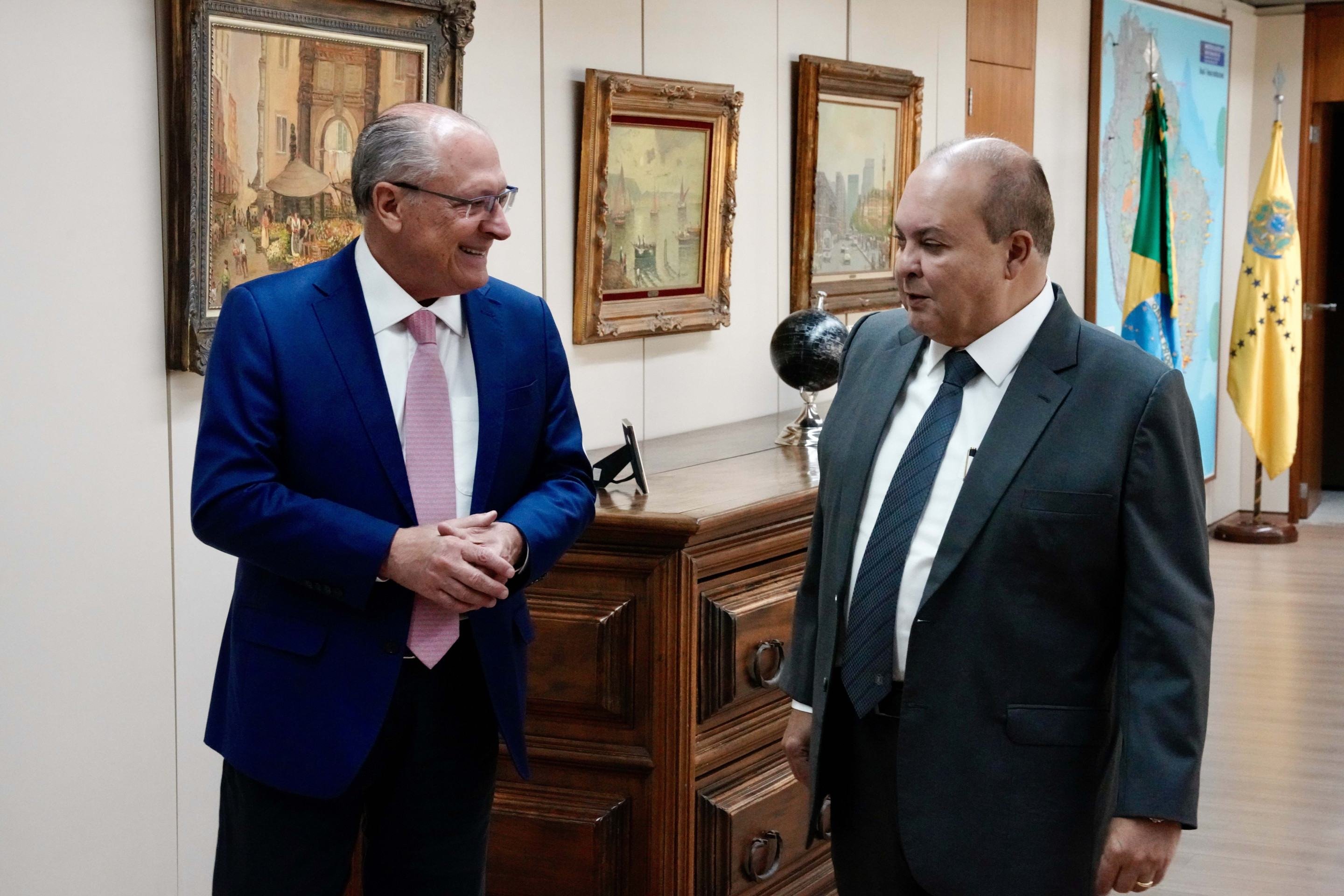 Tarifaço: governadores rejeitam encontro com Alckmin e reunião é cancelada Tarifaço: governadores rejeitam encontro com Alckmin e reunião é cancelada