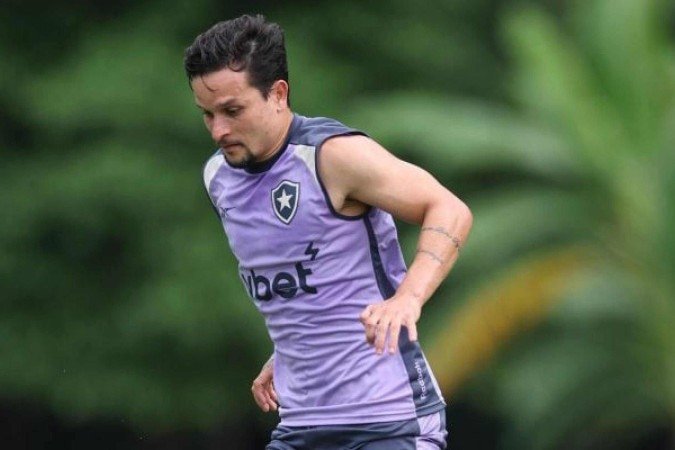 Artur voltou a ficar à disposição do técnico Davide Ancelotti -  (crédito: Foto: Vitor Silva/Botafogo)