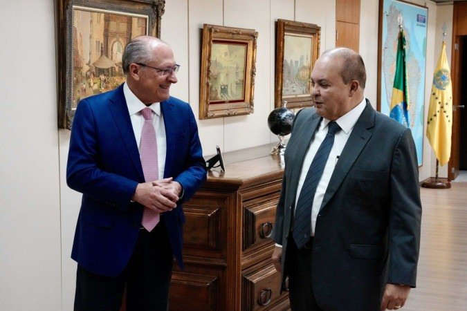 O encontro foi articulado pelo governador do DF, Ibaneis Rocha, que coordena o Fórum Nacional de Governadores. Não há uma nova data para a reunião. - (crédito: Cadu Gomes/VPR) O encontro foi articulado pelo governador do DF, Ibaneis Rocha, que coordena o Fórum Nacional de Governadores. Não há uma nova data para a reunião. - (crédito: Cadu Gomes/VPR)