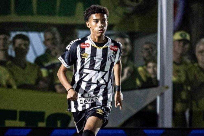 Robinho Jr já atuou em quatro partidas do time principal do Santos - (crédito: Foto: Raul Baretta/Santos FC) Robinho Jr já atuou em quatro partidas do time principal do Santos - (crédito: Foto: Raul Baretta/Santos FC)