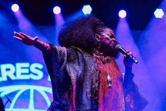 Ao Correio, nesta segunda-feira (28/7), a assessoria de Zezé disse que a cantora não quer mais falar sobre o assunto e que 