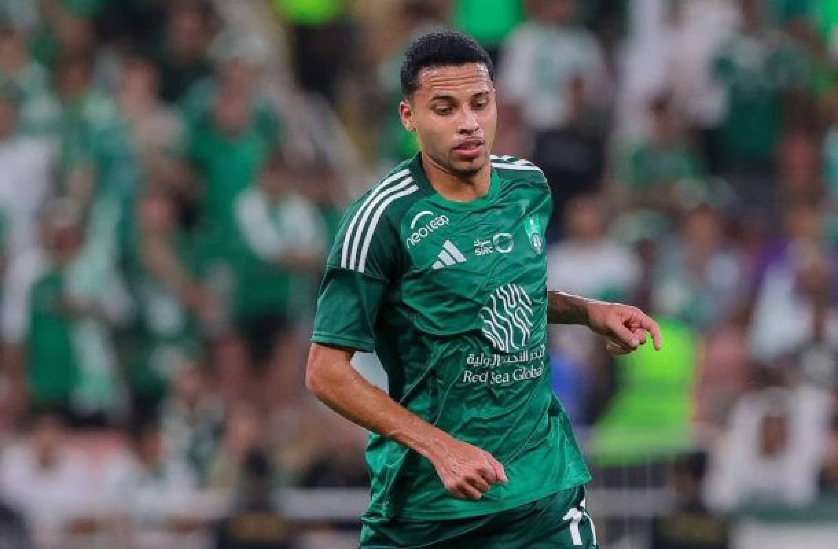 Atlético fecha acordo pelo volante Alexsander