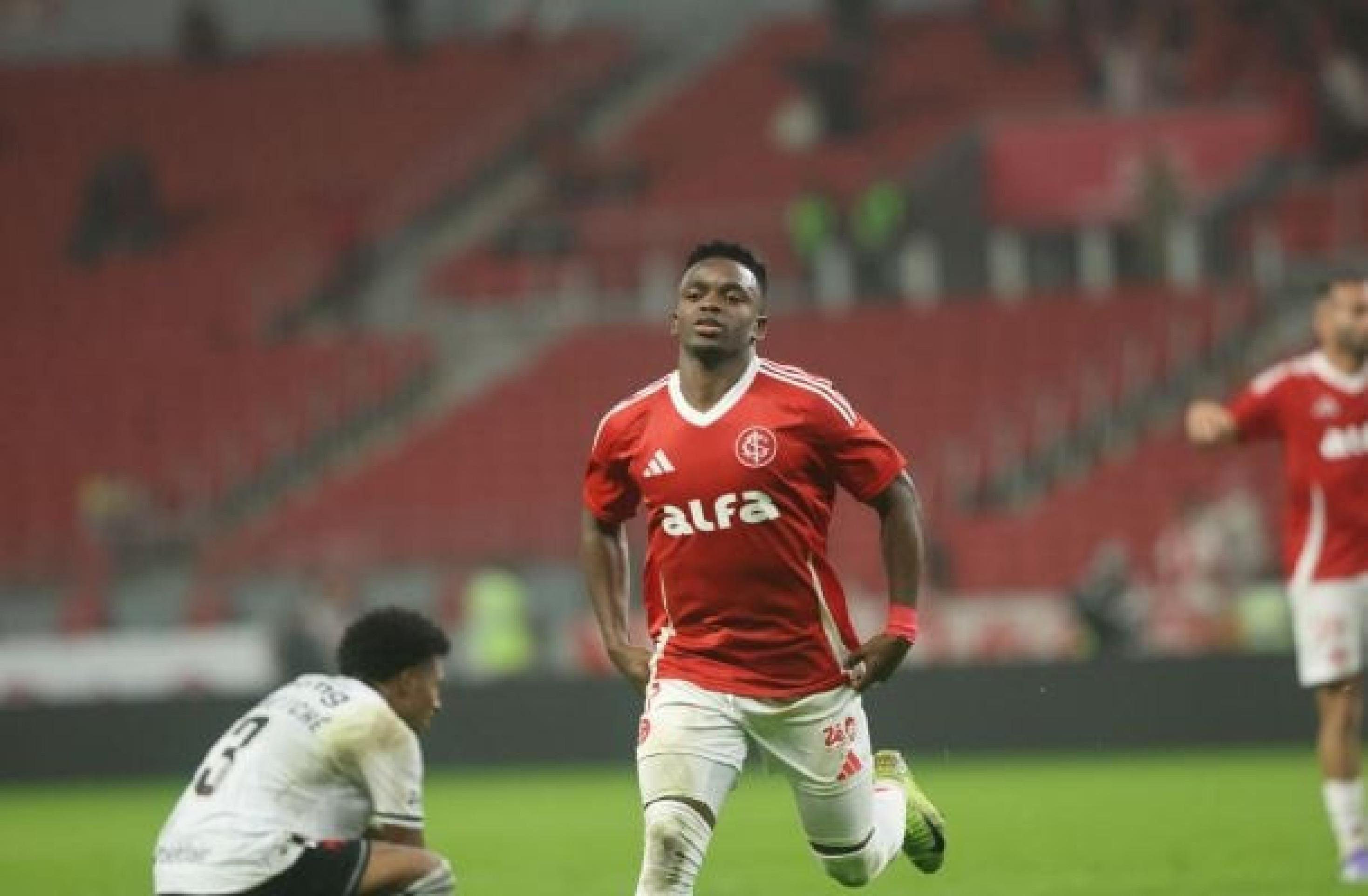 Carbonero dá resposta e engata sequência decisiva pelo Internacional