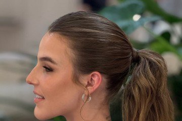 Maneira mais utilizada, o rabo de cabelo é simples e fácil de reproduzir 