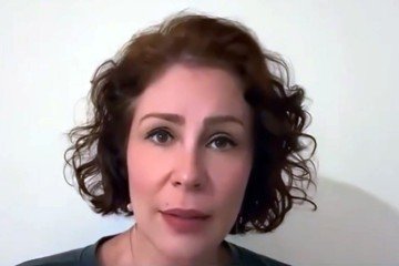 'Como a deputada Carla Zambelli vai votar, discursar ou representar cidadãos a partir de uma cela em outro país?' - (crédito: Reprodução/Dailymotion) 'Como a deputada Carla Zambelli vai votar, discursar ou representar cidadãos a partir de uma cela em outro país?' - (crédito: Reprodução/Dailymotion)