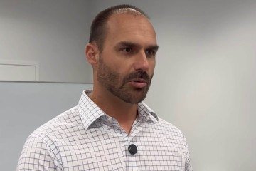 Eduardo Bolsonaro diz agir para impedir diálogo de senadores com autoridades dos EUA -  (crédito: Reprodução/Youtube)