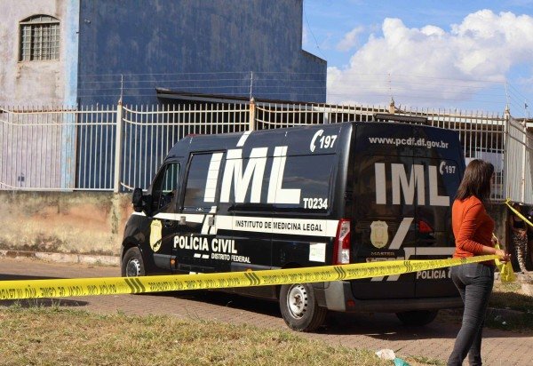  Bruna Gaston CB/DA Press