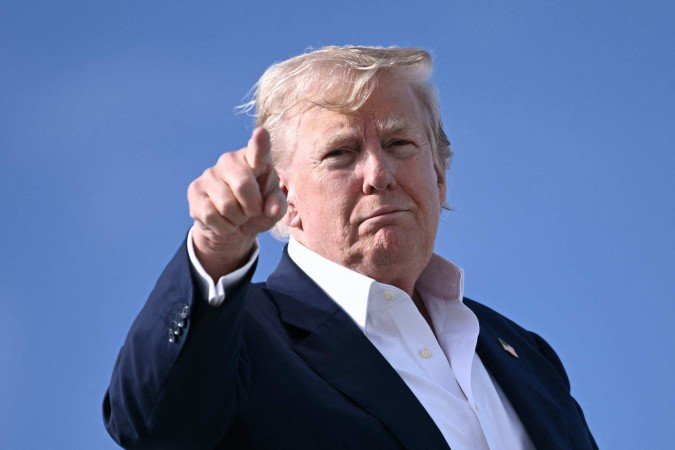 Trum impõe tarifas ao mundo para dobrar-lhe os joelhos e faz uma autocampanha para ganhar o Nobel da Paz -  (crédito:  AFP)