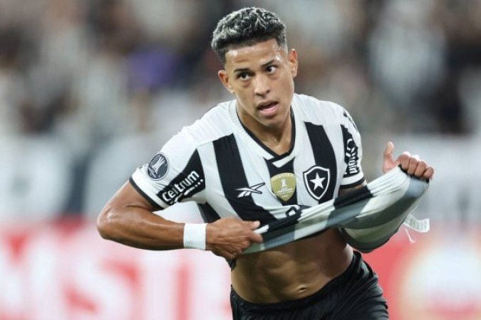 MATHEUS MARTINS - Entrou nos minutos finais. Tentou algumas jogadas individuais, mas não conseguiu concluir. NOTA: 5,5 - Foto: Vitor Silva/Botafogo