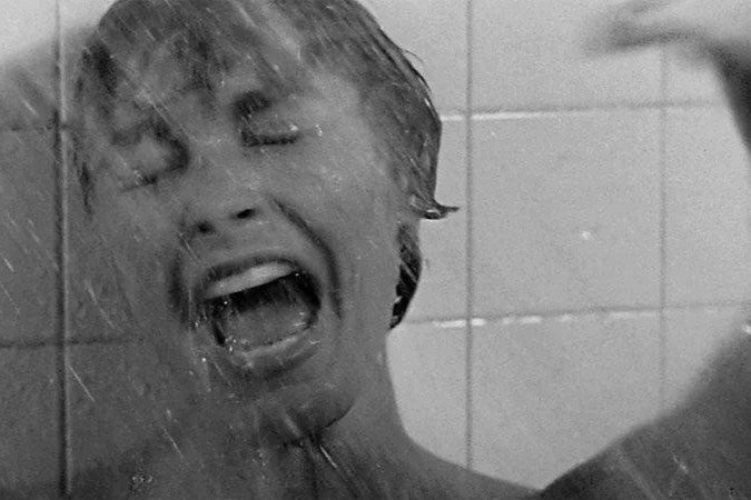 Anthony Perkins e Janet Leigh durante as gravações de <em>Psicose</em>, filme de 1960 - (crédito: Alamy) Anthony Perkins e Janet Leigh durante as gravações de <em>Psicose</em>, filme de 1960 - (crédito: Alamy)