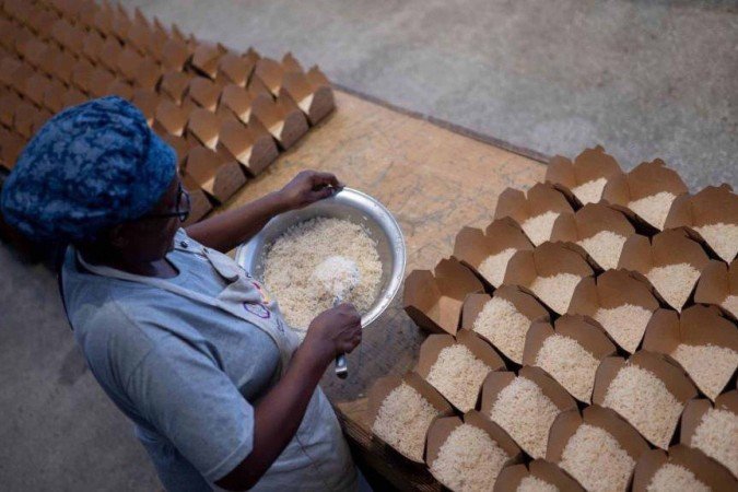 No início dos anos 2000, 10,4% da população brasileira viviam em condições de subnutrição -  (crédito: Getty Images)