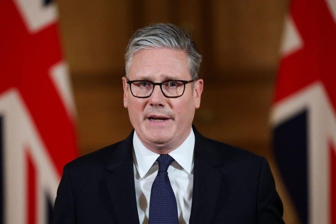 Reino Unido reforçou que são necessários ao menos 500 caminhões por dia em Gaza para estancar crise humanitária -  (crédito: REUTERS/Khamis Al-Rifi)