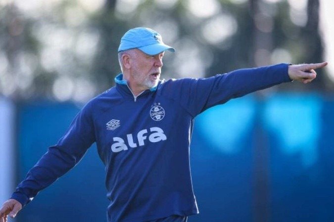 Cristaldo está próximo das condições físicas ideais, porém deve ficar como alternativa na reserva  -  (crédito: Foto: Angelo Pieretti / Grêmio FBPA)