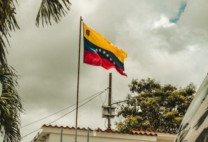 Na sexta, 9, o presidente Donald Trump comemorou a libertação dos primeiros presos políticos e, em troca, cancelou uma 