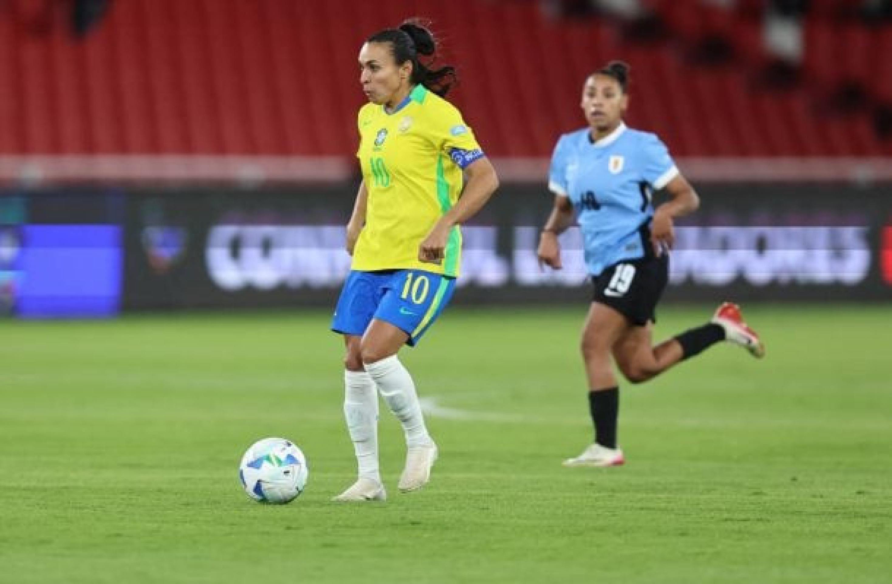 Marta, MVP na goleada do Brasil: ‘Estou feliz em ajudar’