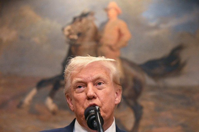 Decreto assinado por Trump ainda estabelece que, em caso de retaliação do governo brasileiro, as tarifas poderão ser ampliadas -  (crédito:  AFP)
