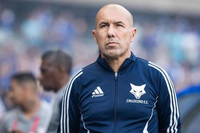 Cruzeiro, de Leonardo Jardim, fica apenas no 0 a 0 contra o CRB - (crédito: Foto: Gustavo Aleixo / Cruzeiro) Cruzeiro, de Leonardo Jardim, fica apenas no 0 a 0 contra o CRB - (crédito: Foto: Gustavo Aleixo / Cruzeiro)