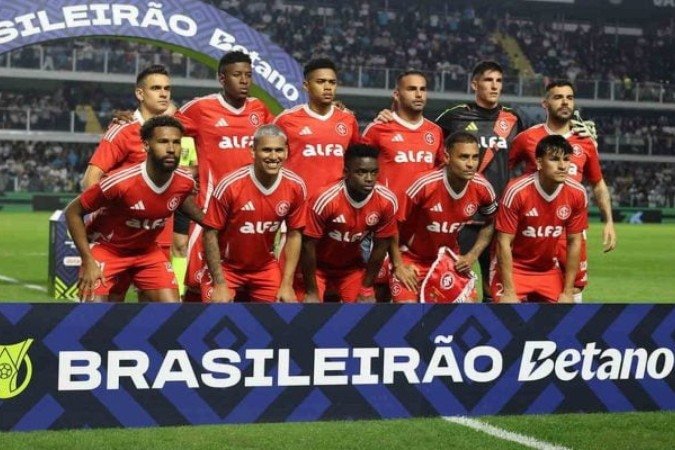 Jornalista expõe suposta traição de quatro jogadores do Internacional - (crédito: Foto: Ricardo Duarte/SCI) Jornalista expõe suposta traição de quatro jogadores do Internacional - (crédito: Foto: Ricardo Duarte/SCI)